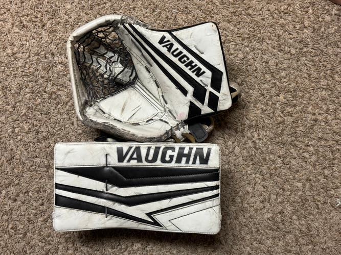 Vaughn SLR2 Righty Catching Glove and Blocker