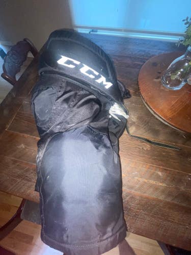 Used Senior Large CCM Tacks 9080 Hockey Pants