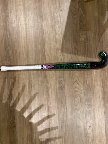 Used Gryphon Lazer Field Hockey Stick 30”