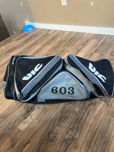 Vic 603 Vintage Youth Hockey Gear Bag