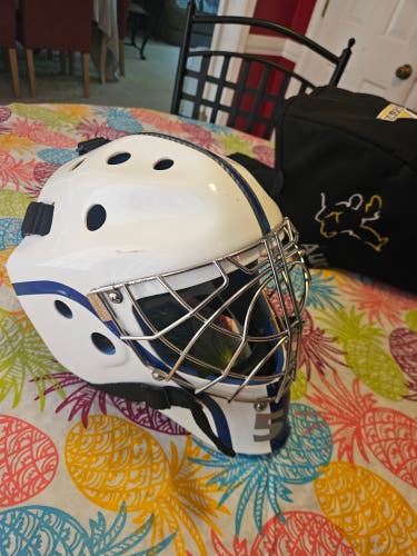 Used Senior Vaughn Goalie Mask