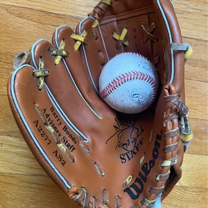 Wilson ADVISORY STAFF A2277 AS2 10 1/2" Fielders Gloves