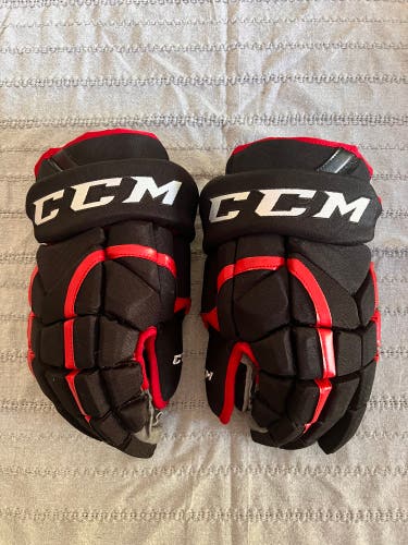 Used  CCM 15" Pro Stock HG12XP Gloves