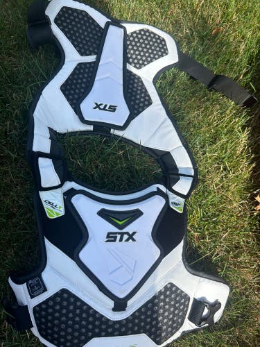 Used Large/Extra Large STX Cell V Shoulder Pads