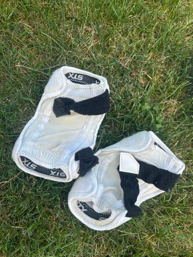 Used Youth STX Stallion 200 Arm Pads