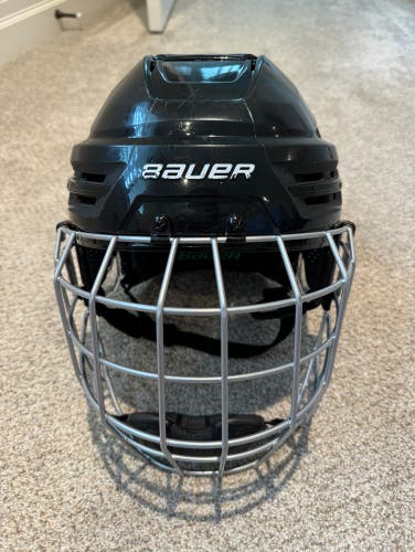 Bauer ReAkt 85 w/ Cage Lg