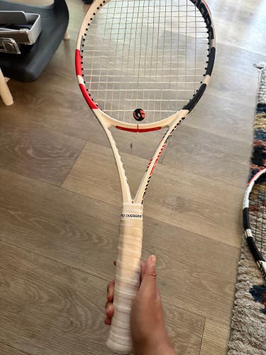 Babolat Pure Strike 100 (2019)