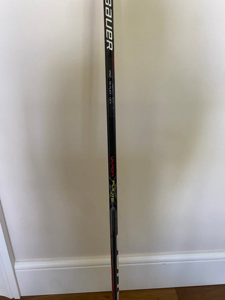 Used Senior Bauer Right Handed P92 Pro Stock Vapor FlyLite Hockey Stick