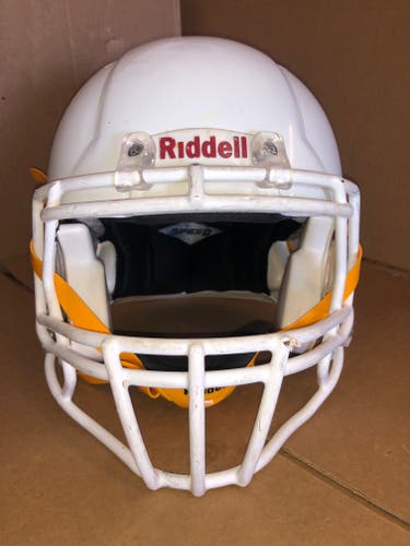 USED RIDDELL SPEED ADULT HELMET - MEDIUM - METALLIC WHITE