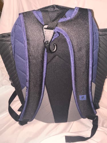 Blue Used Adult Unisex Large/Extra Large DeMarini Backpack