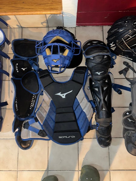 Mizuno Samurai Catchers gear