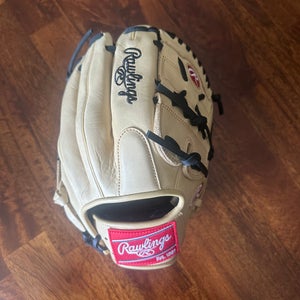 Used Right Hand Throw Rawlings Gold Glove Elite Baseball Glove 12"