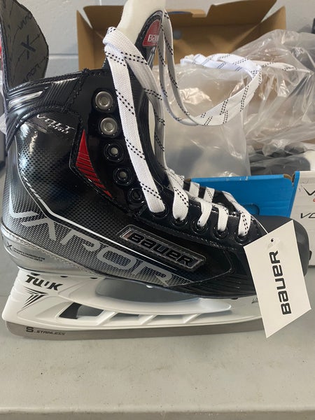 NEW Bauer Vapor Volt Pro size 7 skates
