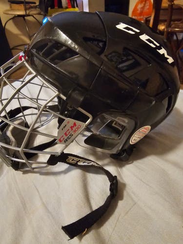 Used Youth Small CCM FL80 Helmet