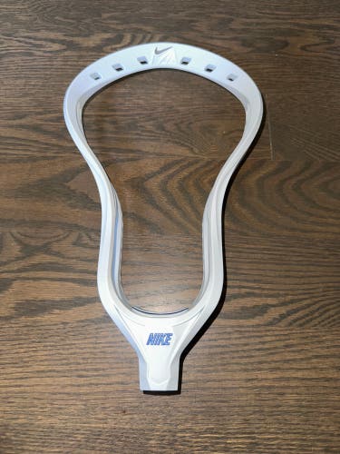 Nike Lakota 3