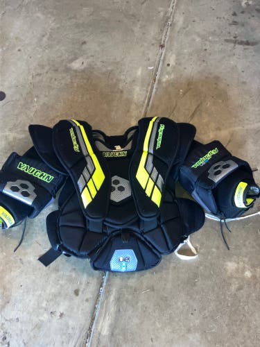 Used  Vaughn Velocity VE8 Int Goalie Chest Protector