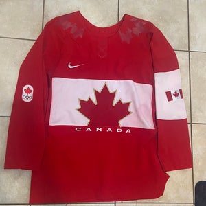 2014 Team Canada Sochi Olympics Hockey Jersey