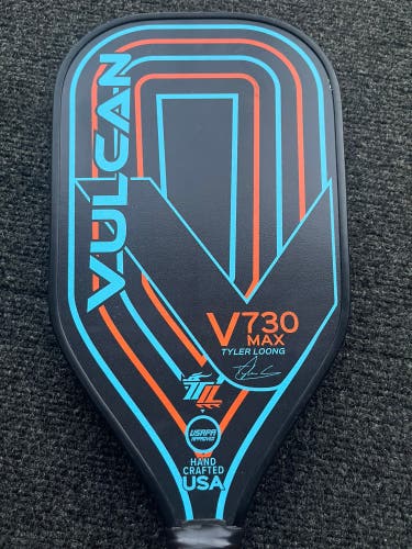 Vulcan V730 “Tyler Loong” signature pickleball paddle