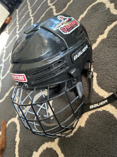 Used Medium Bauer Re-Akt 75 Helmet