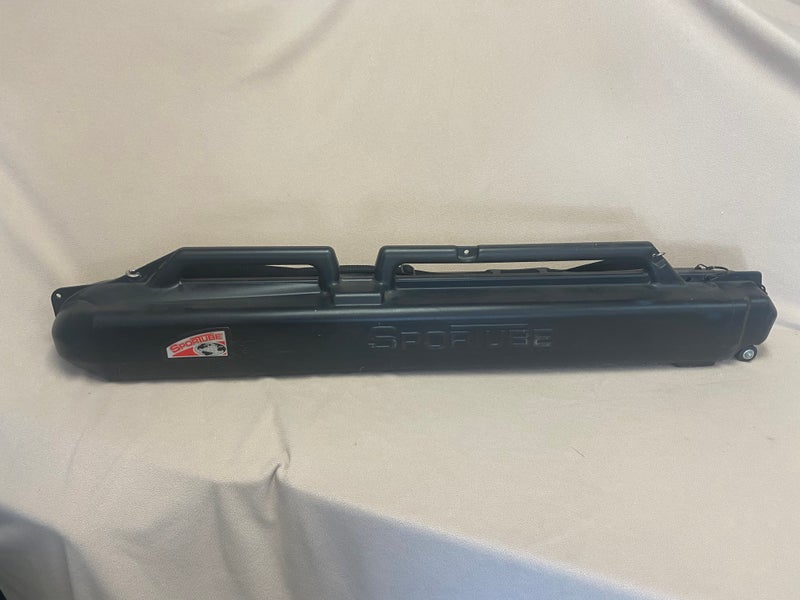 Used Sportube single ski carrier