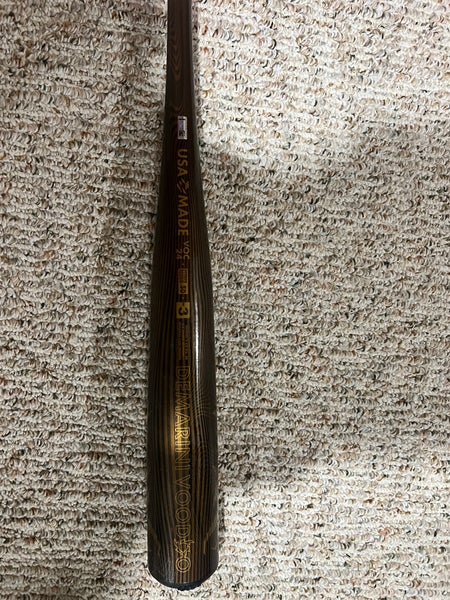 Used 2024 DeMarini BBCOR Certified Alloy 29 oz 32" Voodoo One Bat
