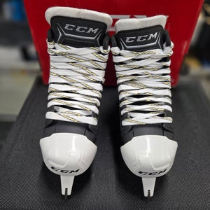 New Senior CCM Tacks 9060 Hockey Goalie Skates Regular Width Size 6