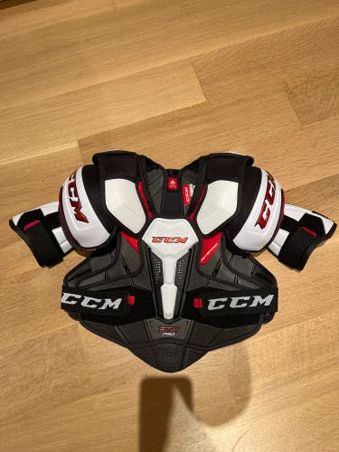 New CCM Jetspeed FT4 Pro Shoulder Pads Senior Large