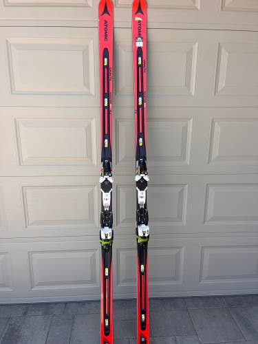Used Unisex Racing With Bindings Max Din 20 Redster FIS DH Skis