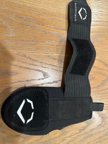 Black Used Junior EvoShield  Sliding mitt
