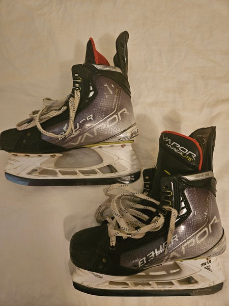 Used Bauer Vapor Hyperlite Hockey Skates 6