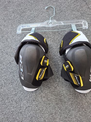 Used Senior Medium CCM Super Tacks Elbow Pads
