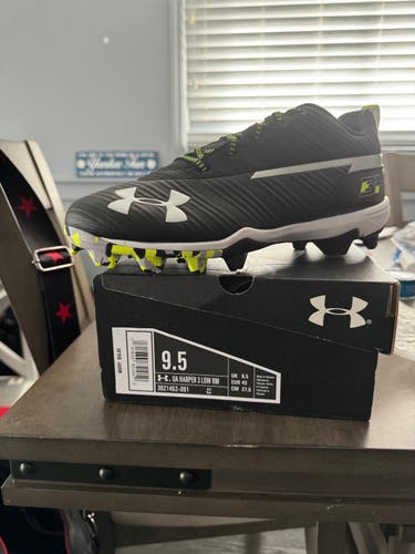 Black New Size 9.5 (Women's 10.5) Adult Men's Under Armour Low Top Molded Cleats