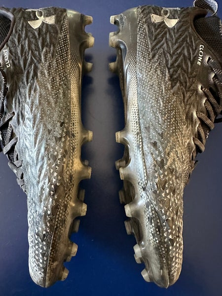 Used Men's Mid Top Molded Cleats Spotlight MC