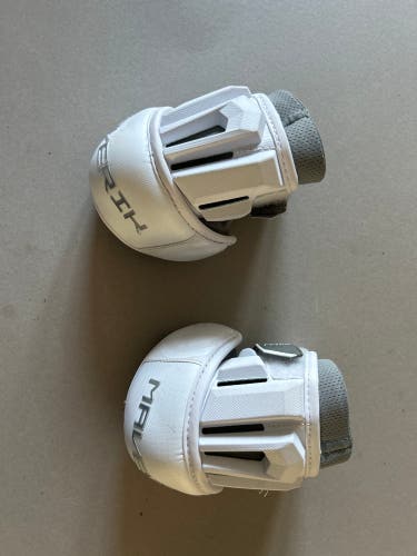 Used Adult Maverik Max Arm Pads