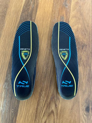 True Hockey - Genetix Pro Replacement Insoles - Custom Skate Footbed 5-7.5