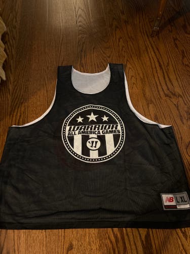 Used Large/Extra Large New Balance Jersey And Spotlight Showcase pinnie