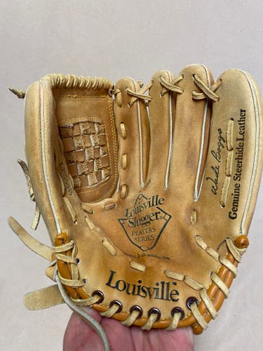 Used Right Hand Throw Louisville Slugger Infield LPS55B Wade Boggs Baseball Glove 10.5"