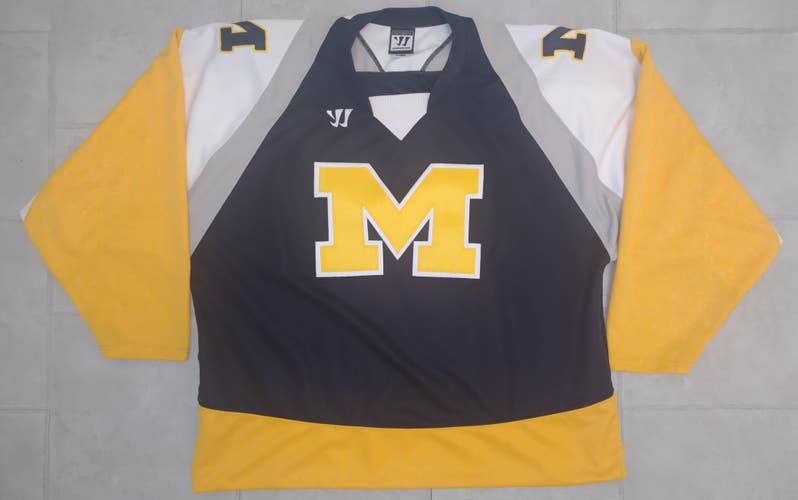 Warrior "Michigan" Style Hockey Jersey - XL- NEW