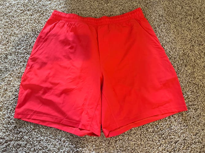 Lululemon Pace Breaker 7” L Shorts