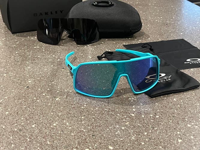 Oakley SUTRO Sunglasses TEAL/Blue