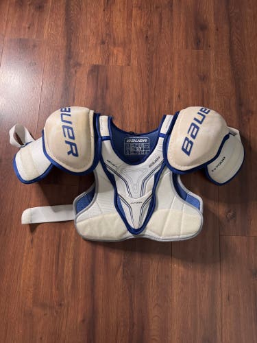 Used Small Bauer nexus n7000 Shoulder Pads