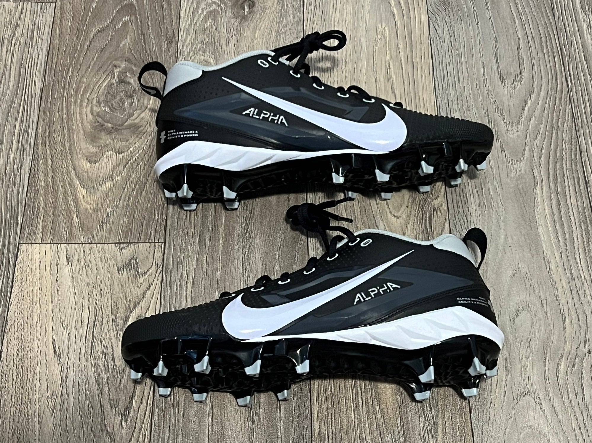 nike alpha football cleats