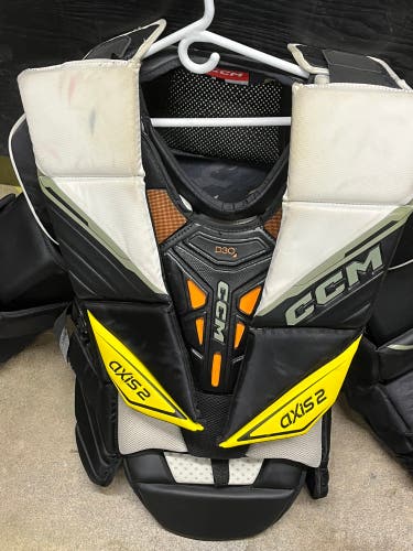 Ccm axis 2 goalie chest protector