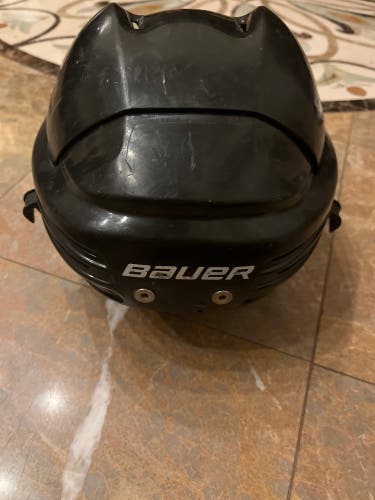 Used Medium Bauer BHH2100M Helmet