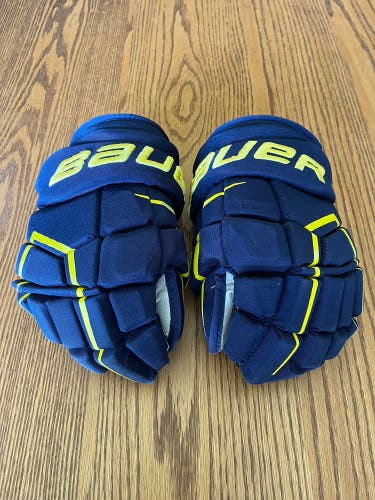 Merrimack Bauer Supreme Ultrasonic Hockey Gloves - 13’’