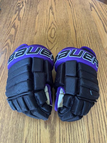 Youngstown Phantoms Bauer 4-Roll Hockey Gloves 13’’