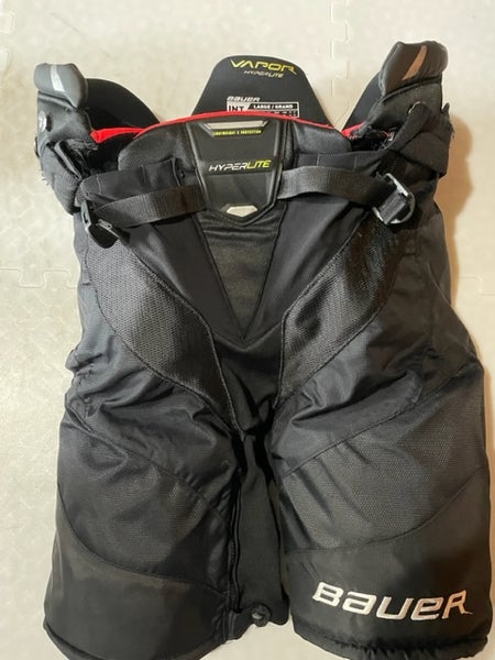 Intermediate (Large, 5'5'-5'9') Bauer Vapor Hyperlite Hockey Pants, used like new