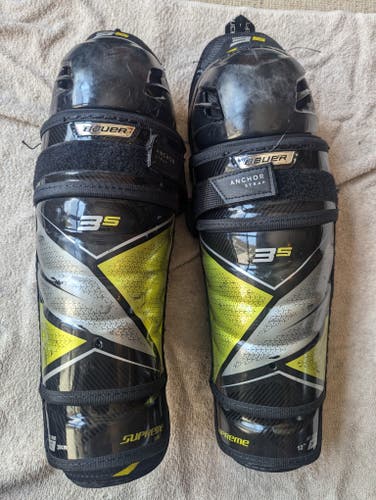 Used Junior Bauer Supreme 3S 12" Shin Pads