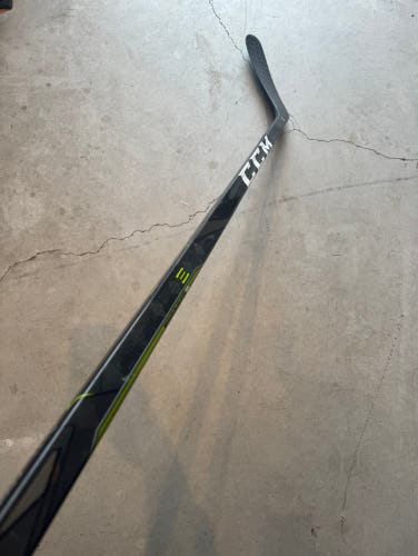 NHL New Senior CCM Left Hand P90TM 80 Flex Pro Stock RibCor Trigger 3D PMT Hockey Stick