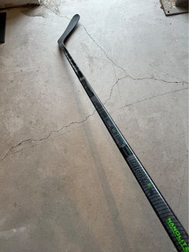 NHL New Senior CCM Right Handed P29 100 Flex Pro Stock RibCor Trigger 6 Pro Hockey Stick